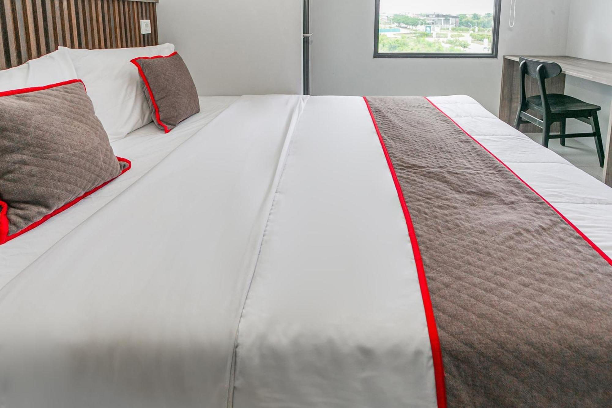 Hotel O Apartment Riverdale Cikarang Near Sgc Mall Bekasi Eksteriør bilde